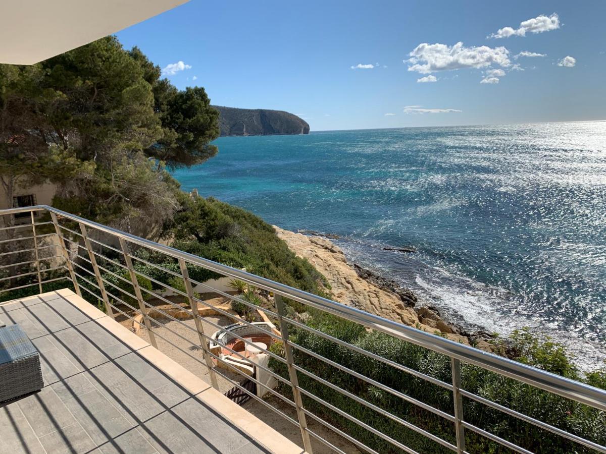 Sea Front, First Line, Air Conditioning, Heating, First Floor, 2 Habs 4beds * Moraira