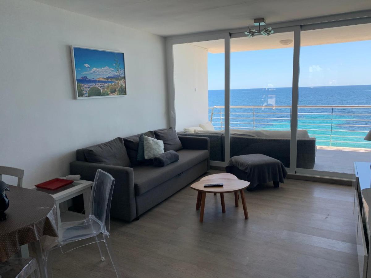 Sea Front, First Line, Air Conditioning, Heating, First Floor, 2 Habs 4beds