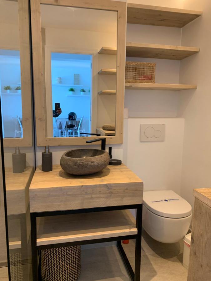Sea Front, First Line, Air Conditioning, Heating, First Floor, 2 Habs 4beds